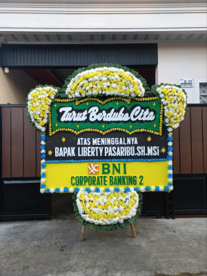 Papan Bunga Duka di Kadudampit